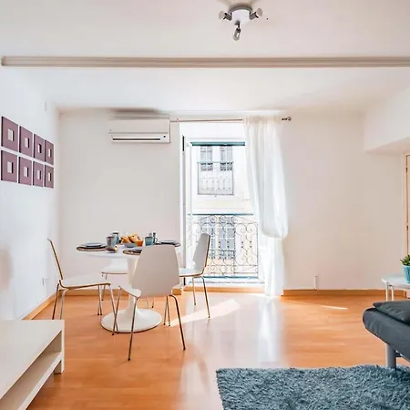 Апартаменты 2br Alfama *