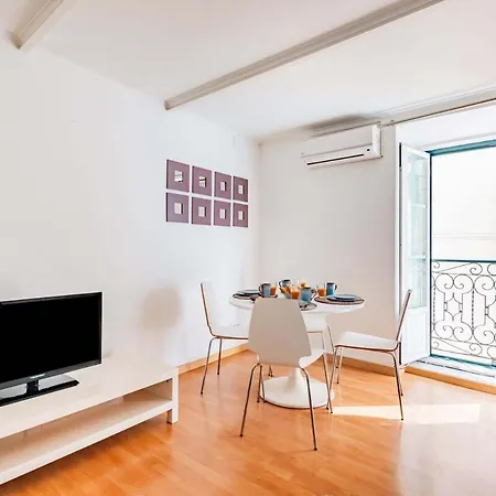 2br Alfama * Лиссабон