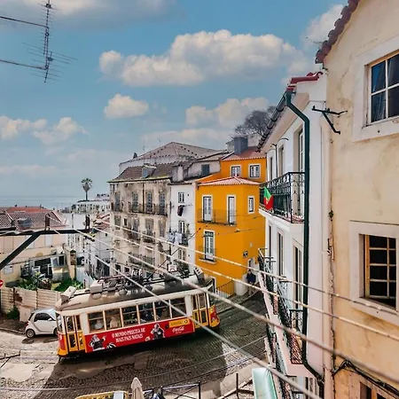 2br Alfama * Лиссабон