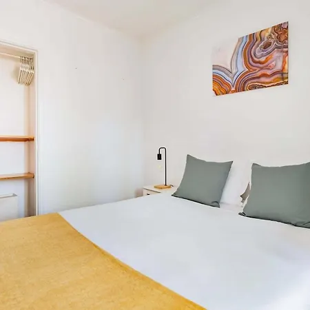 2br Alfama Апартаменты *
